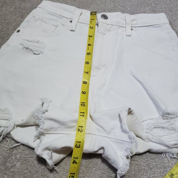 LEVI'S High Waisted Mom Jean Shorts 3" Distressed 100% Cotton White Women's 25 - Picture 13 of 15